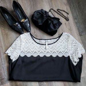 LC LAUREN CONRAD CROCHETED BLACK TOP